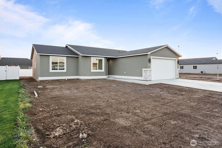 Property Photo:  710  O Street NE  WA 98848 