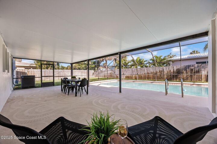 Property Photo:  101 Hedgegrove Avenue  FL 32937 