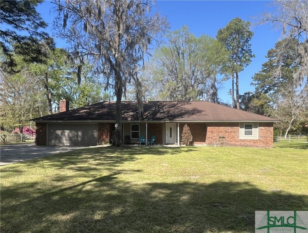 Property Photo: 411 Woodland Drive GA 31313