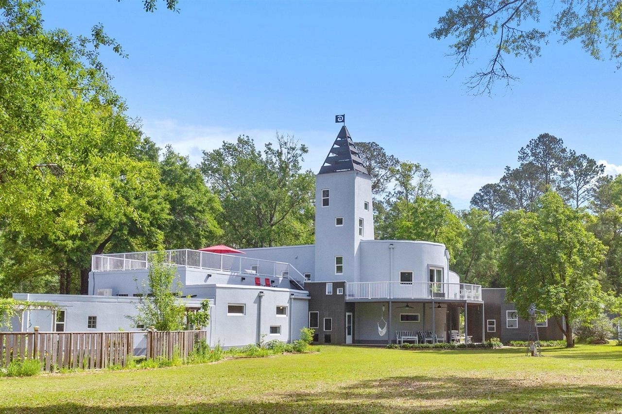 Property Photo: 193 Nautilus Drive FL 32344