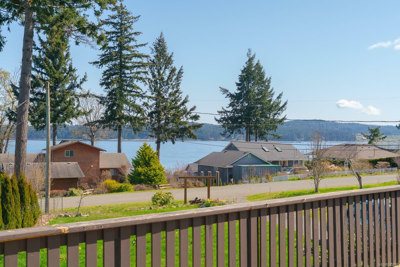 5925 Garvin Rd  Union Bay BC V0R 3B0 photo