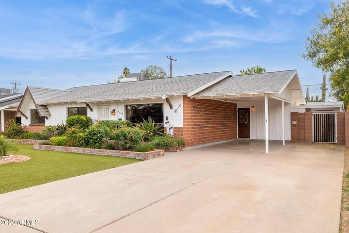 Property Photo:  8629 E Cambridge Avenue  AZ 85257 