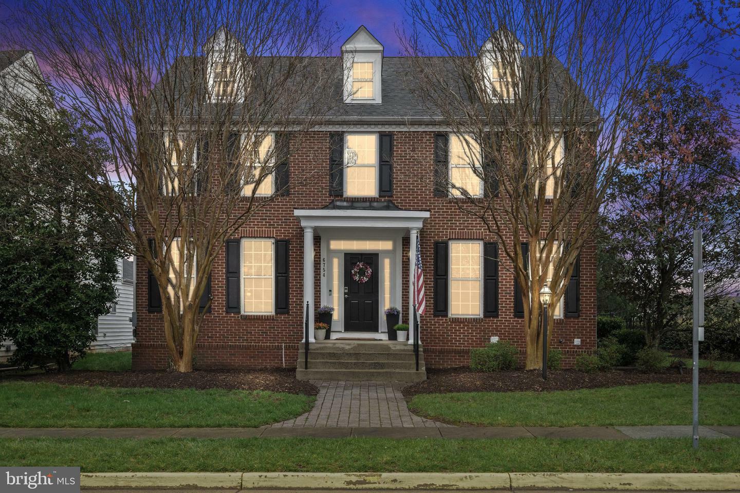 Property Photo: 6754 Stapleton Place VA 20155