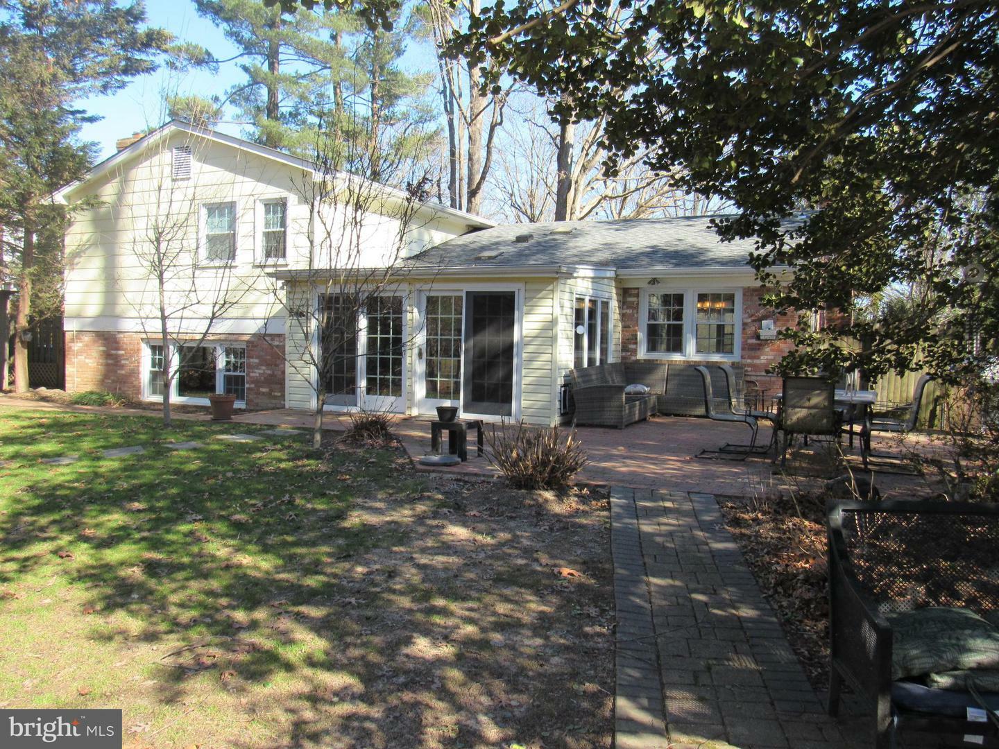 Property Photo: 3708 Acosta Road VA 22031