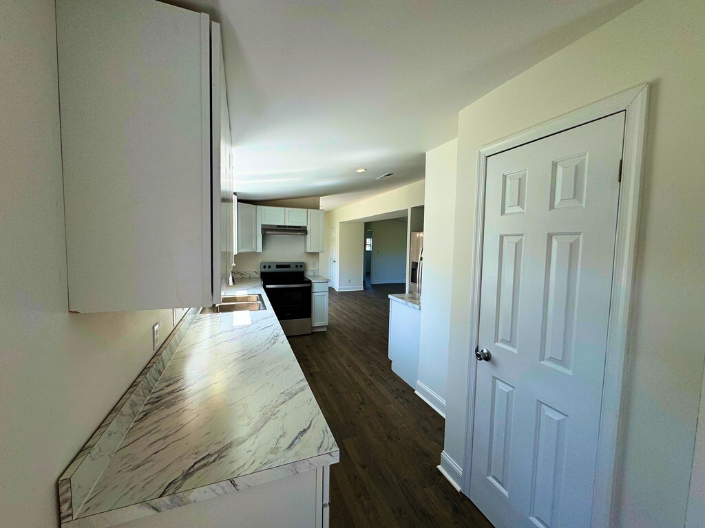 Property Photo: 24115 Catherine St VA 23421
