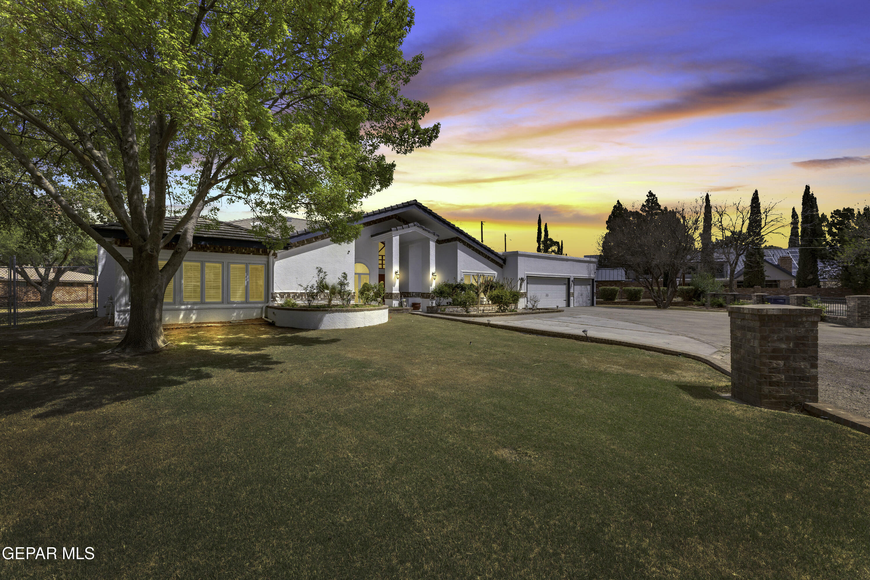 Property Photo: 5238 White Oak Drive TX 79932