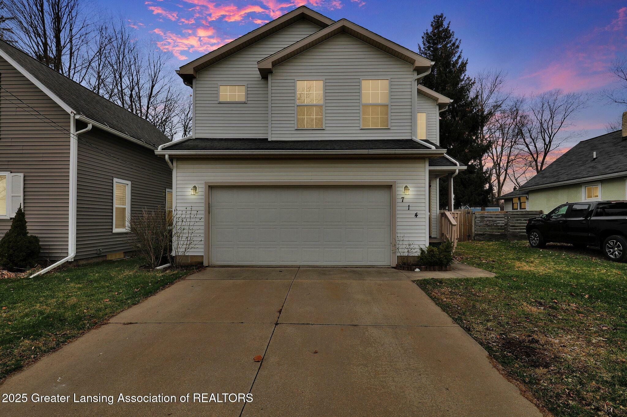 Property Photo: 714 Maple Street MI 48837
