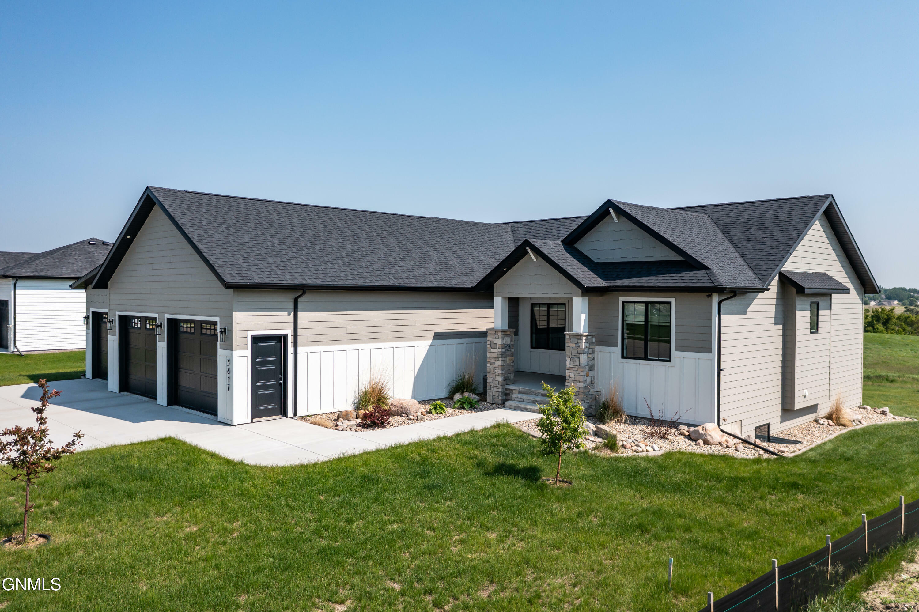 Property Photo: 3617 Cogburn Road ND 58503