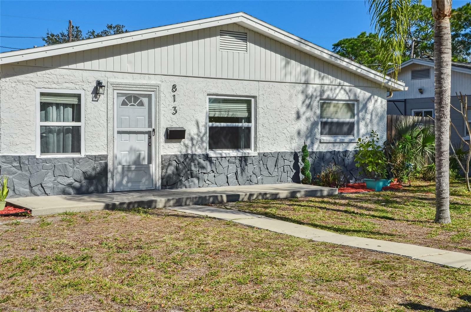 Property Photo: 813 89th Avenue N FL 33702