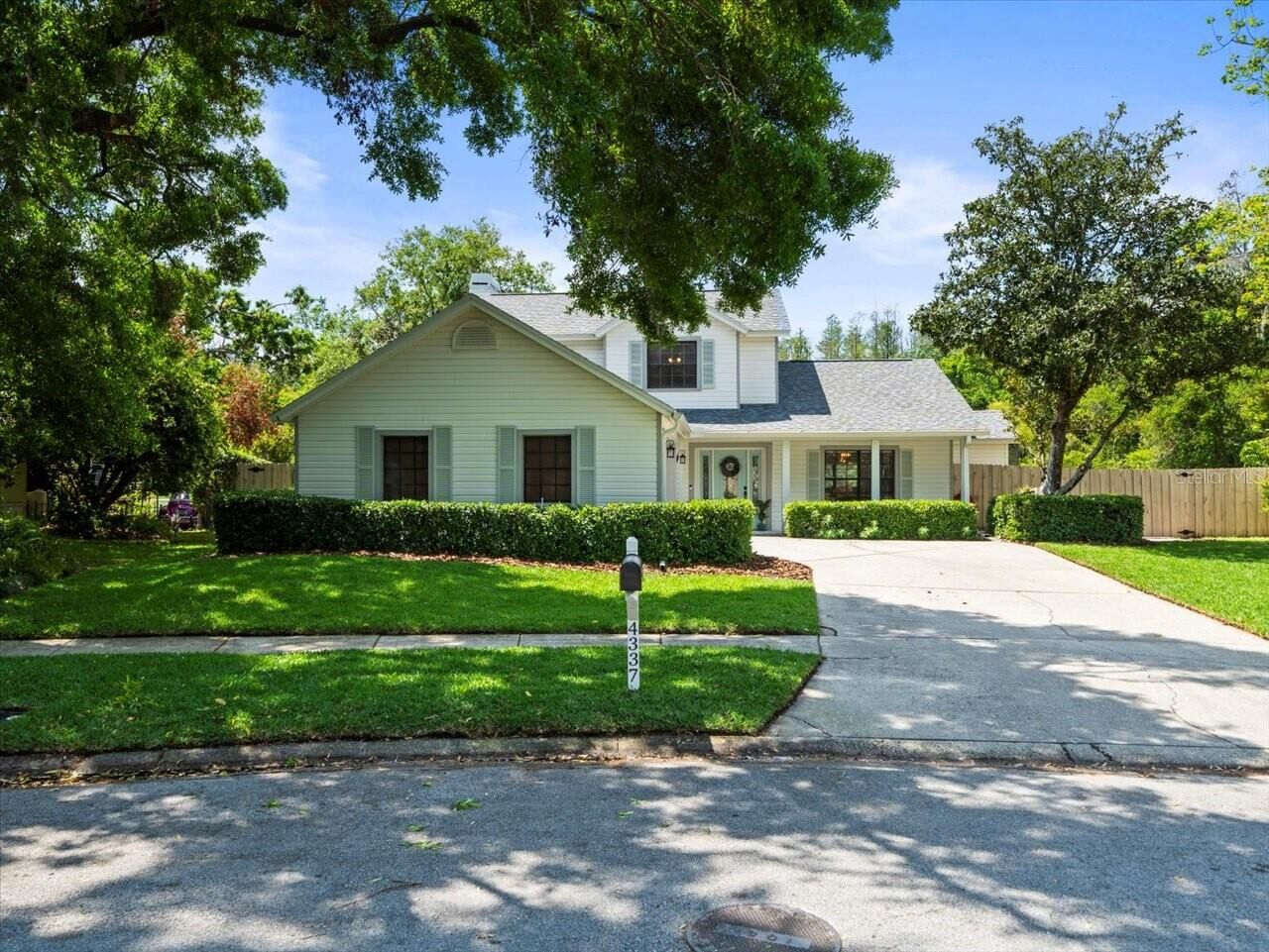 Property Photo: 4337 Honey Vista Circle FL 33624