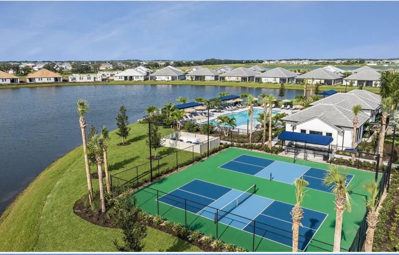 Property Photo: 18044 Cherished Loop FL 34211
