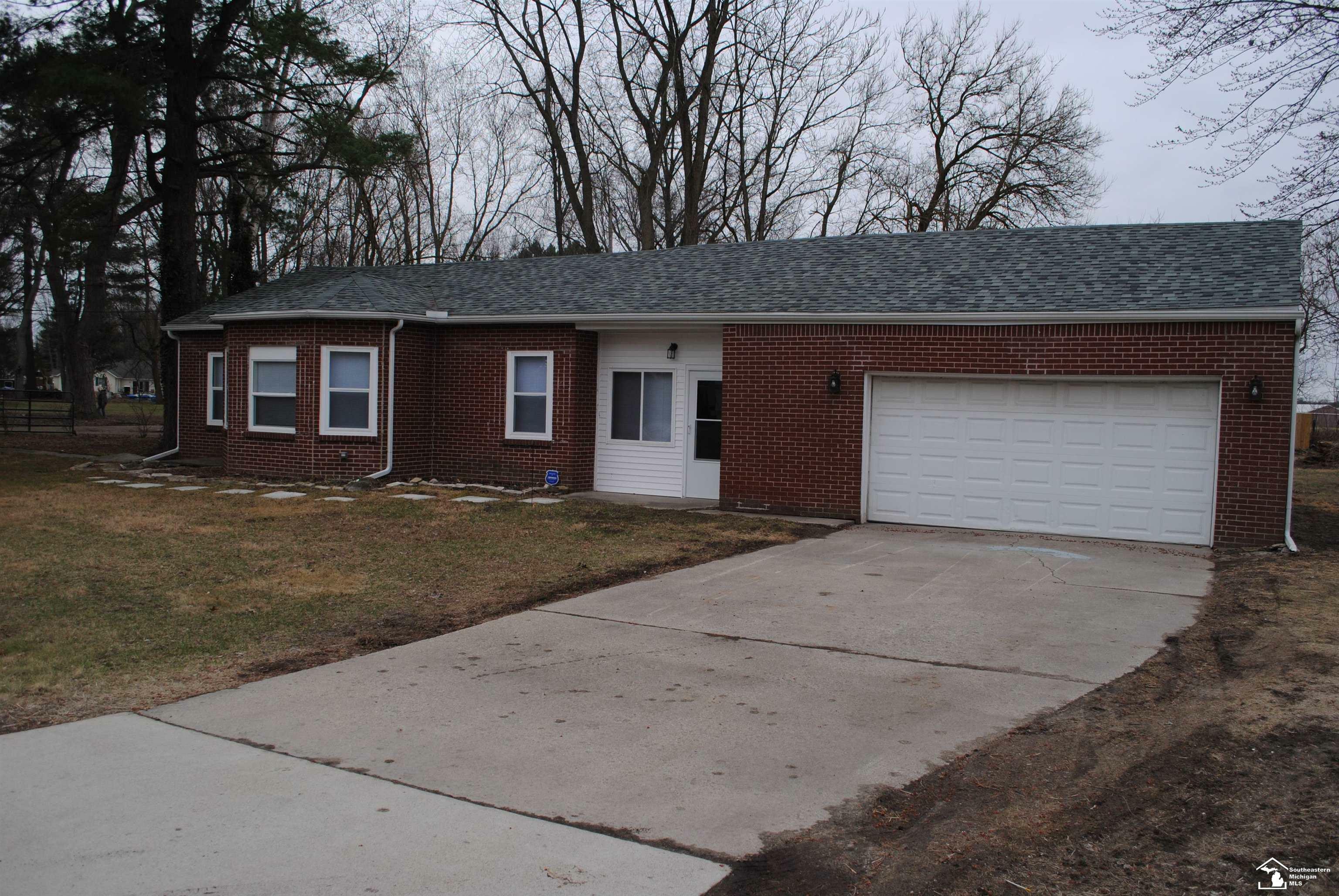 Property Photo: 6871 Whiteford Center Road MI 48144