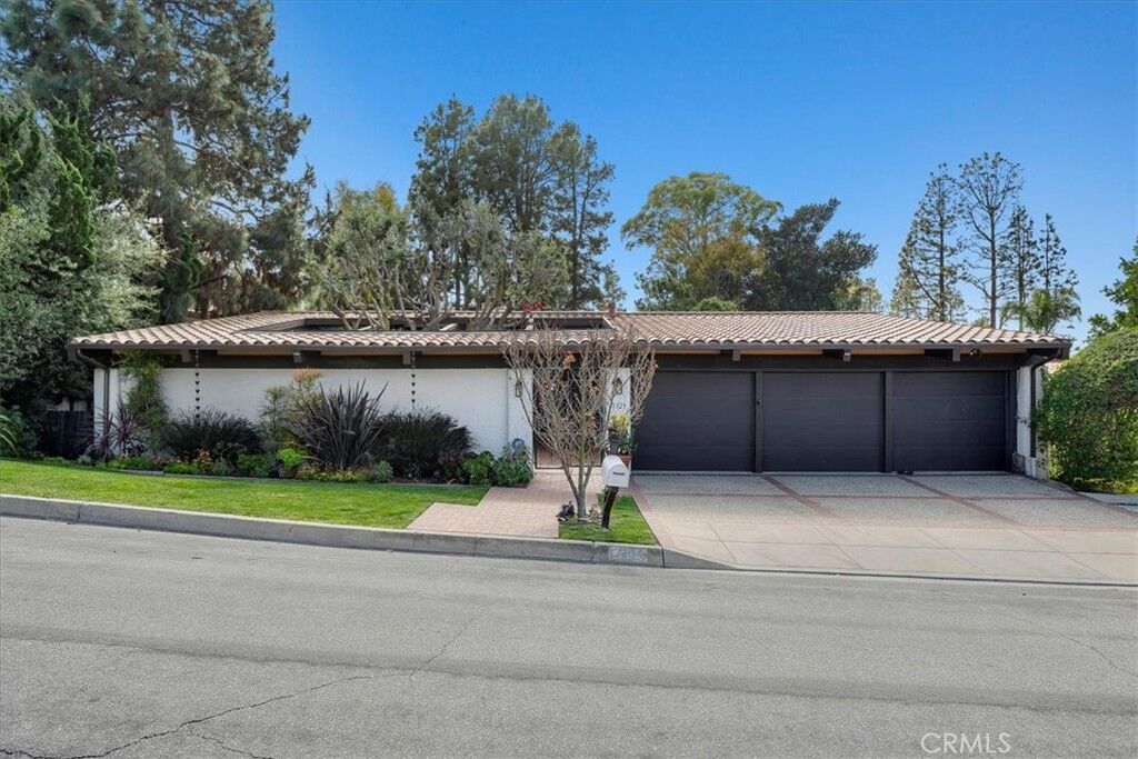 Property Photo: 1329 Via Gabriel CA 90274