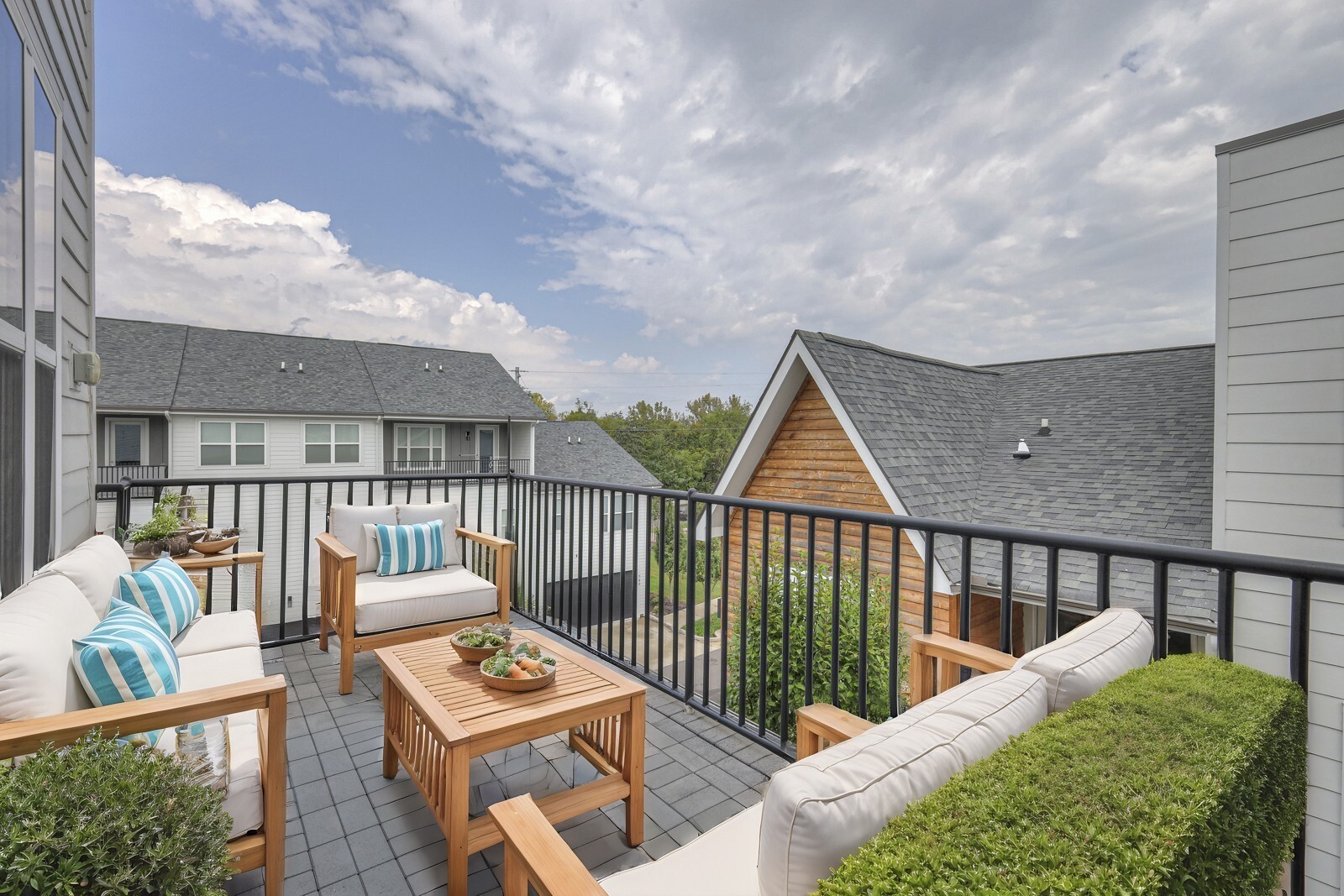 Property Photo: 544 Vernon Cir TN 37209