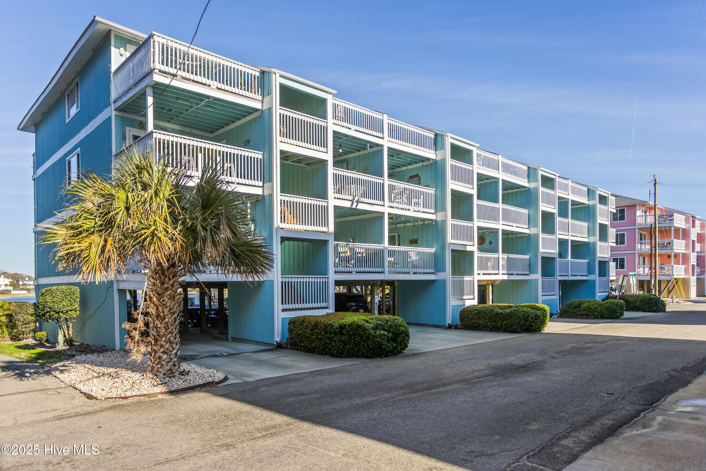 Property Photo:  600 Carolina Beach Avenue S 3D  NC 28428 