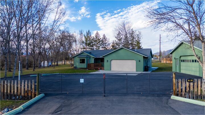 Property Photo:  104 Apple Valley Drive  MT 59833 