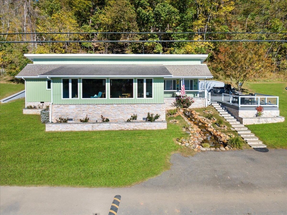 Property Photo: 4247 Little Wytheville Road VA 24324