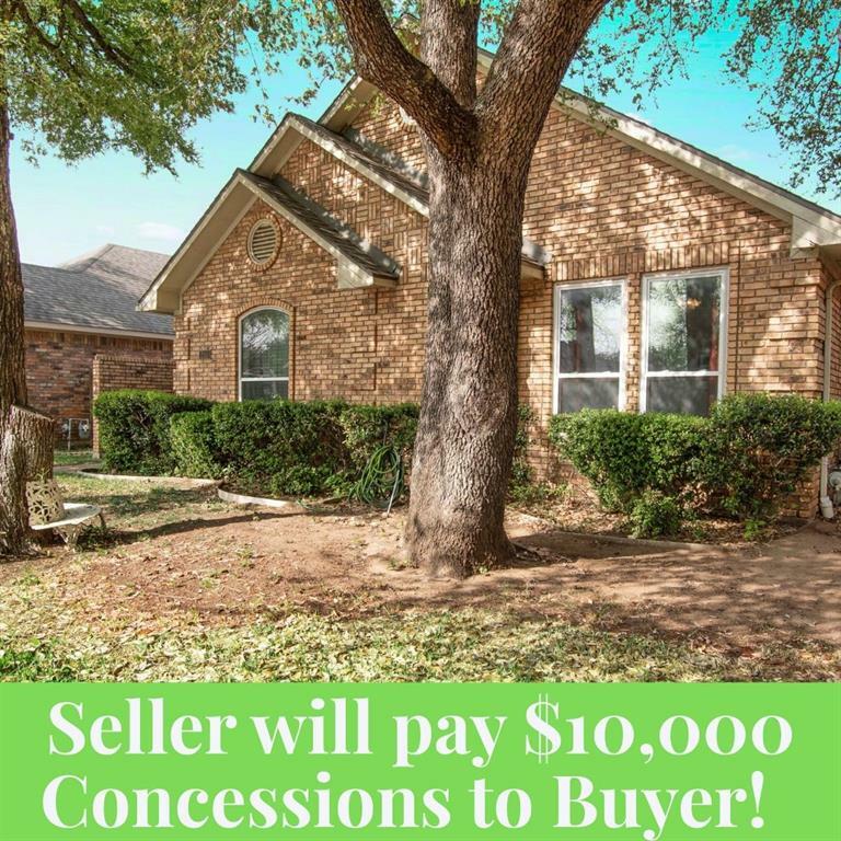 Property Photo:  241 Tanbark Circle  TX 75019 