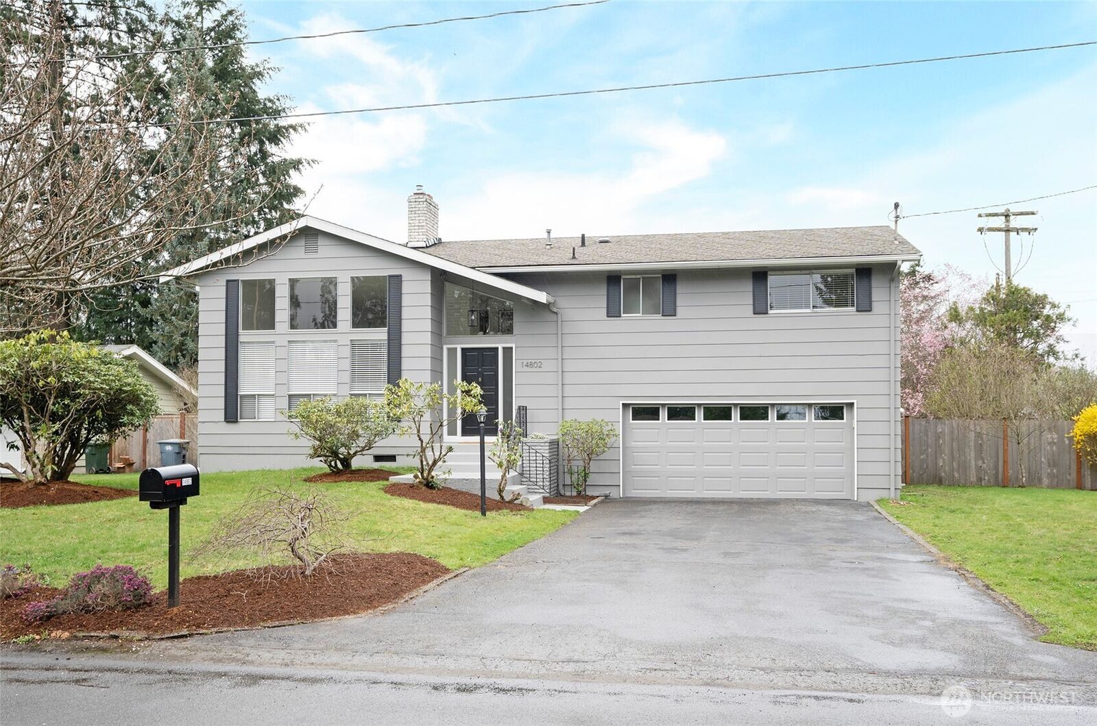 3 bed Tacoma home for sale: 14802 25th Avenue E, Tacoma, WA 98445