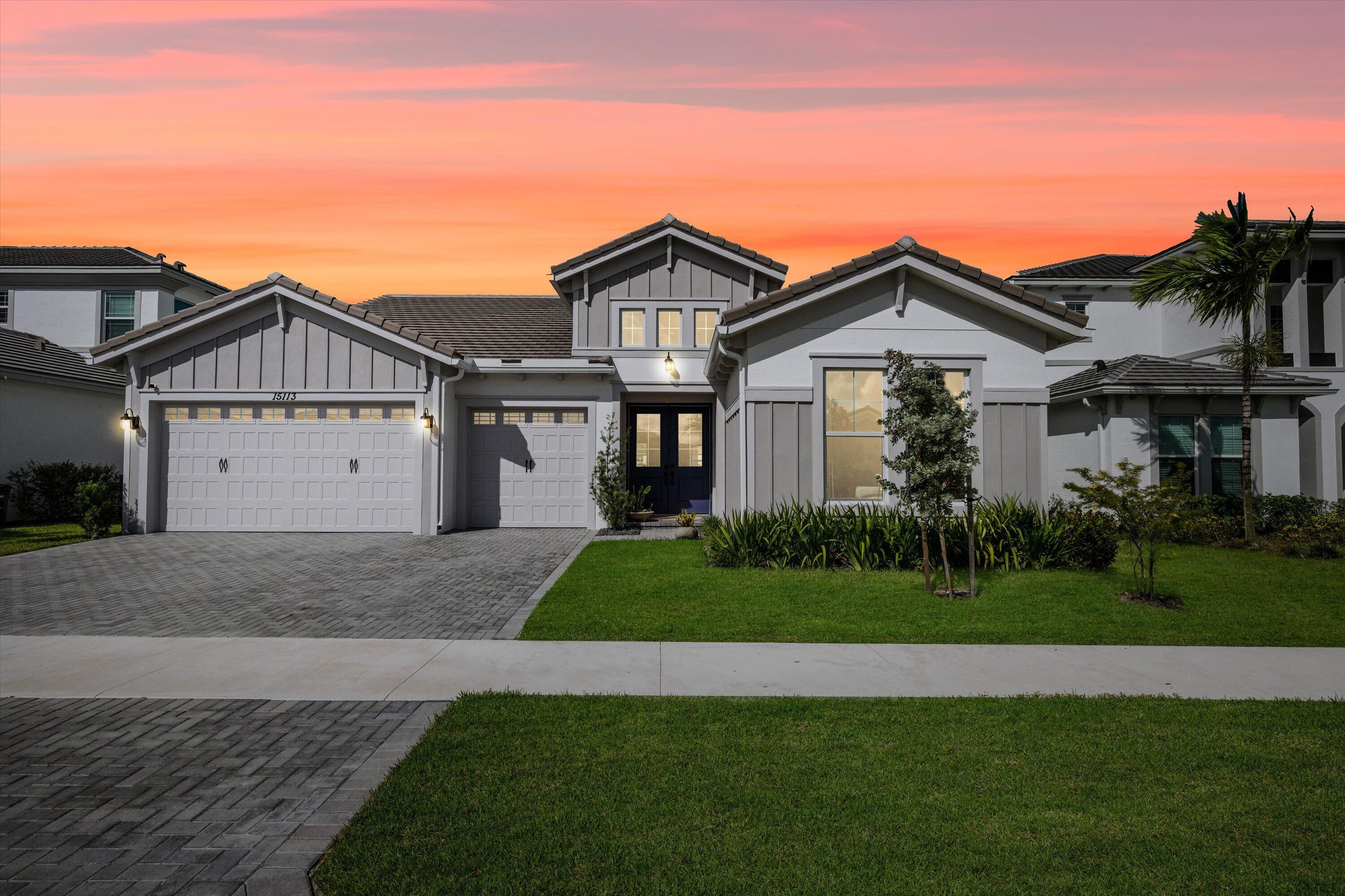 Property Photo: 15113 Courtland Court FL 33470