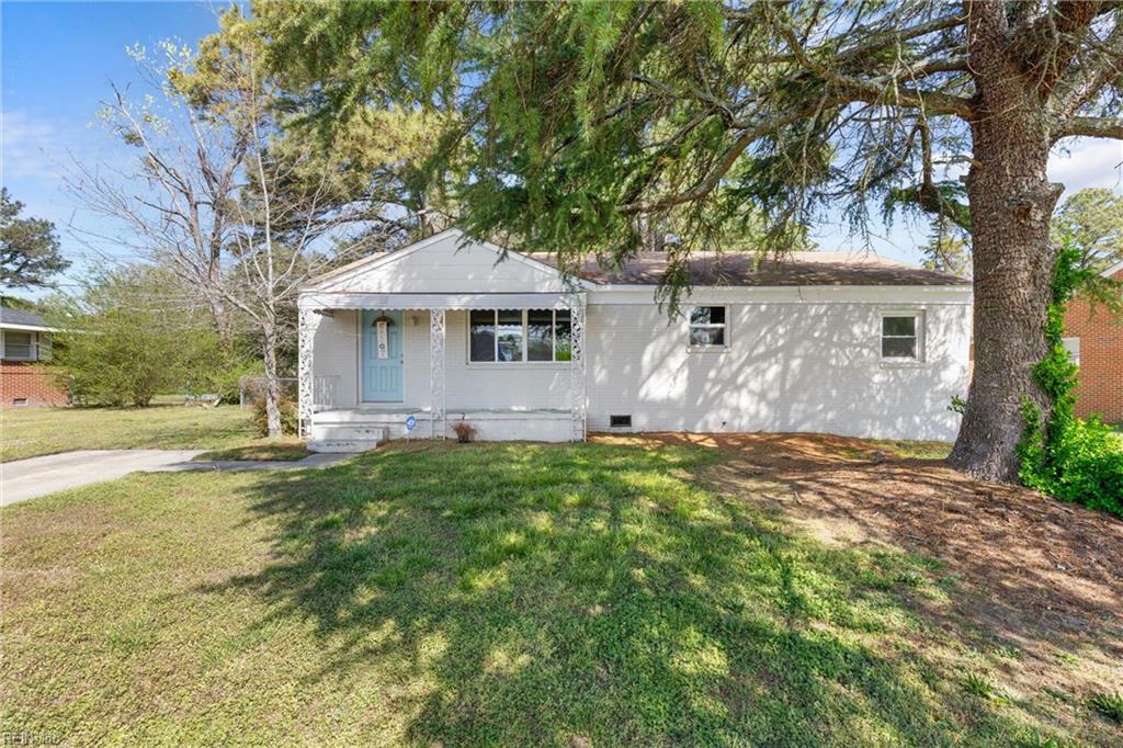 Property Photo: 910 Truman Road VA 23434