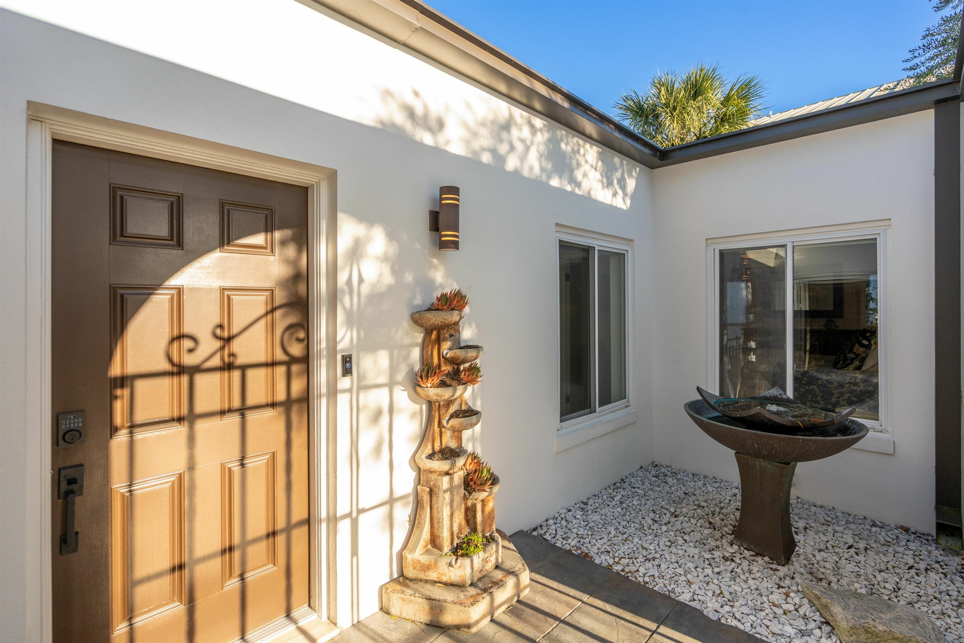 Property Photo: 101 Dolphin Dr FL 32080