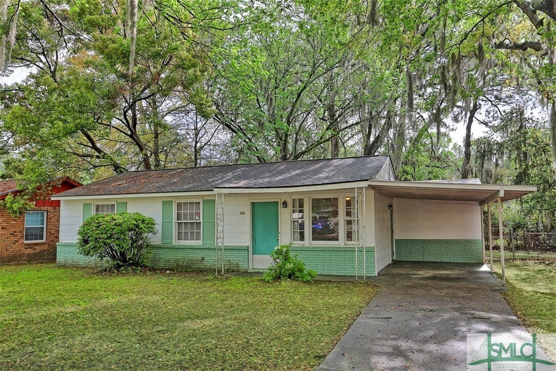 Property Photo: 5604 Jan Street GA 31406