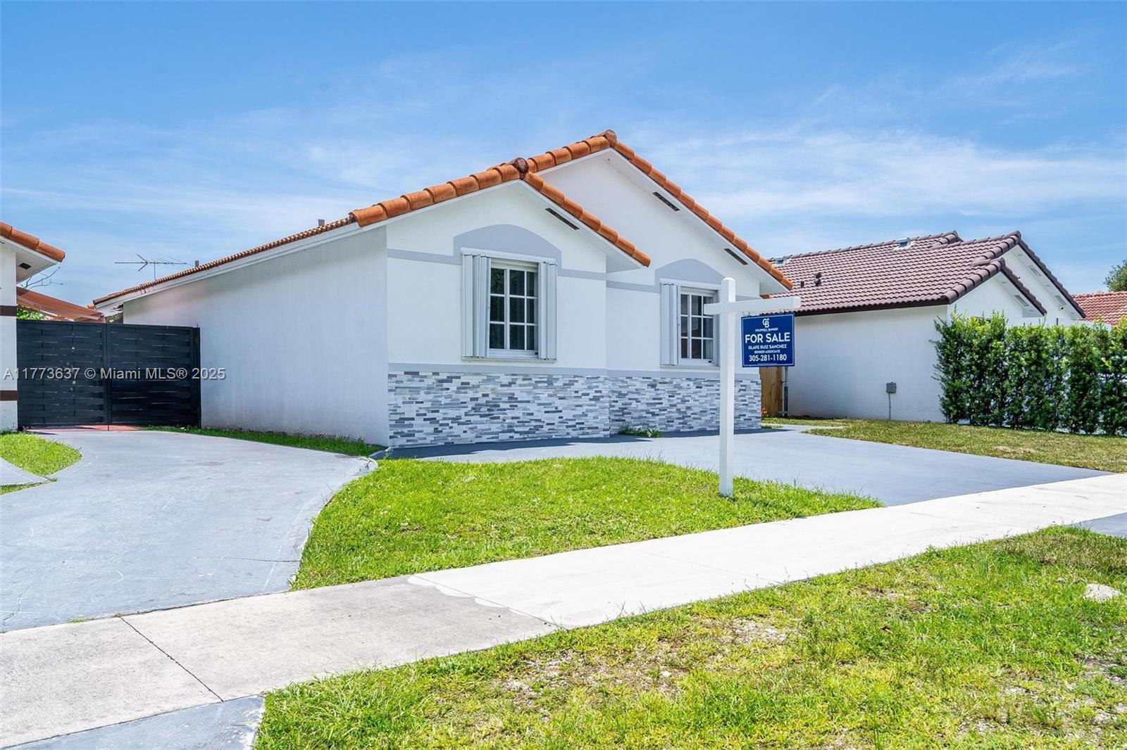 Property Photo: 17707 SW 144th Ave FL 33177