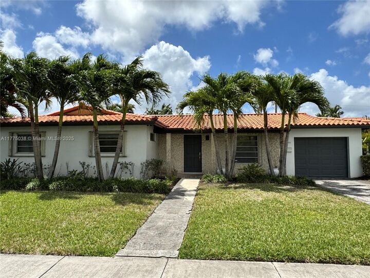 1430 SW 102 Pl  Miami FL 33174 photo