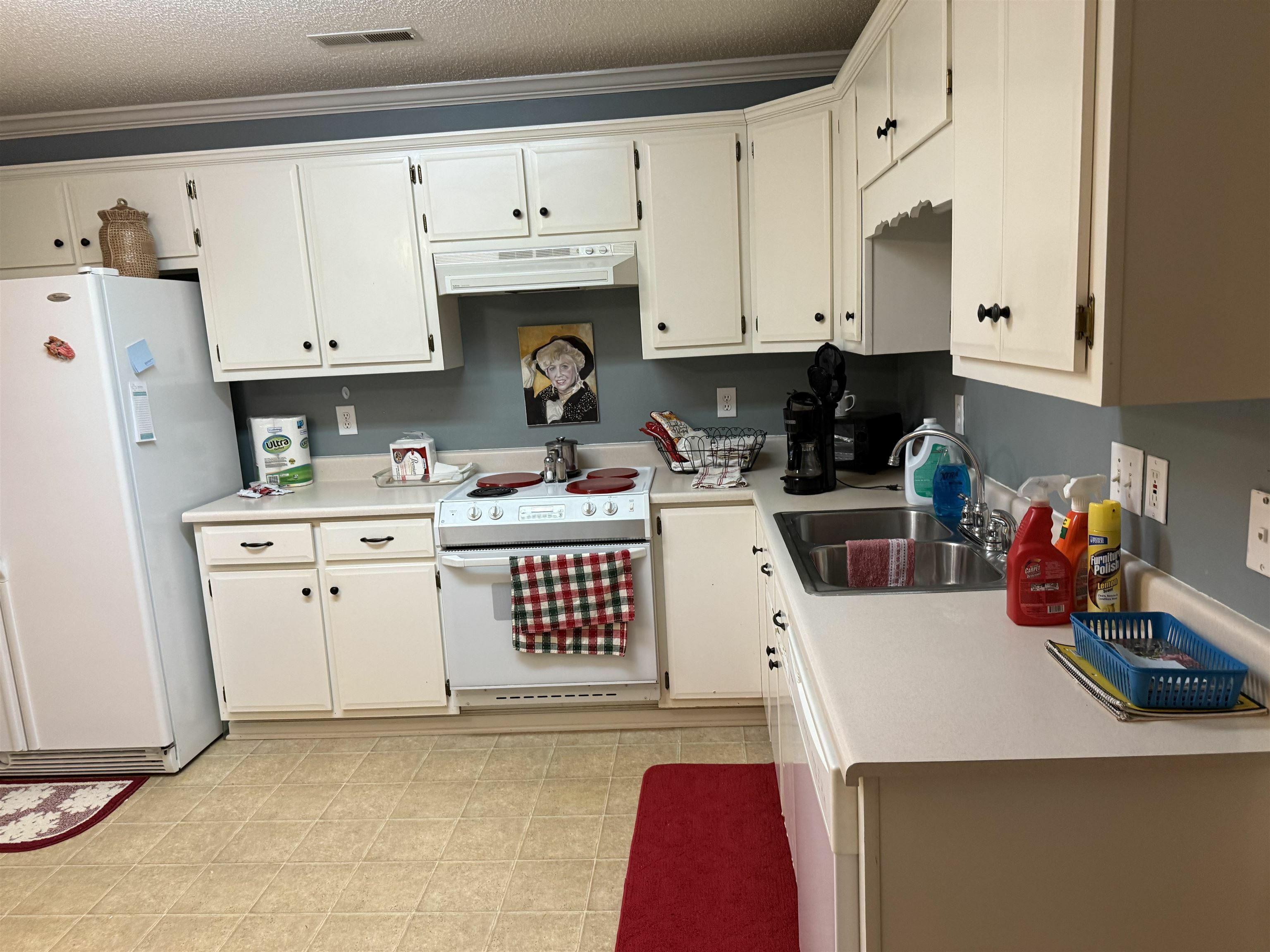 Property Photo: 373 Cherry St AL 35640 - HARTSELL