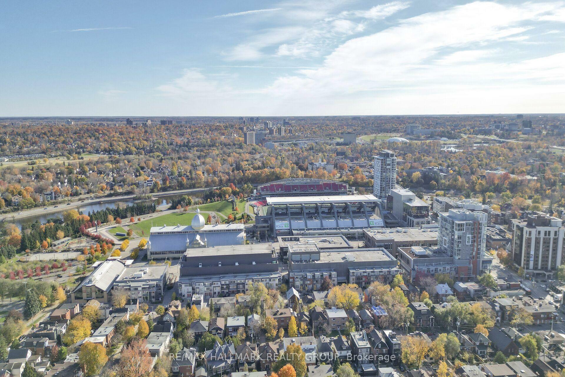 Photo de la propriété: 89 Fourth Avenue ON K1S 2L1