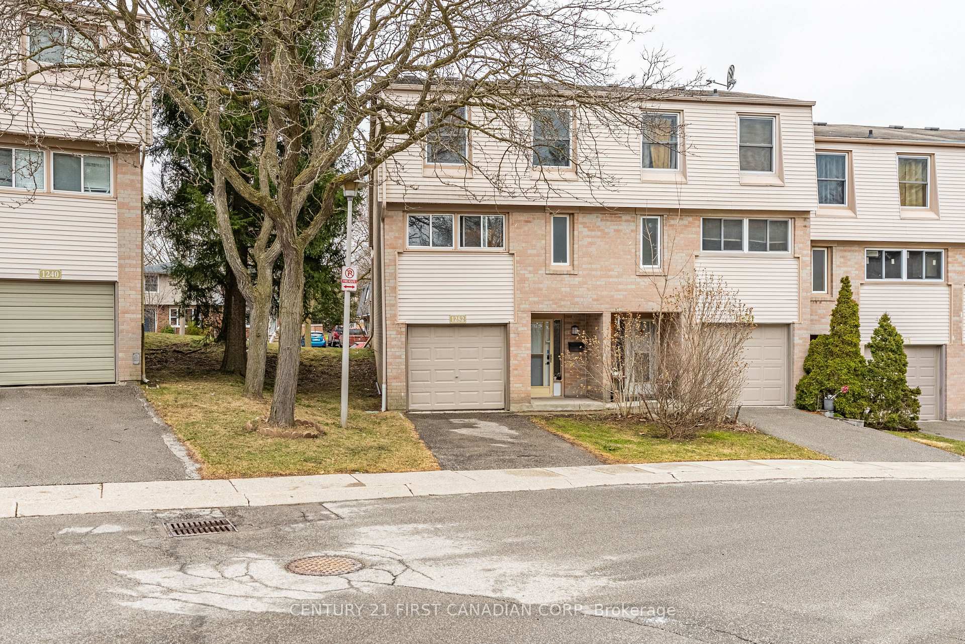 Property Photo: 1252 Limberlost Road ON N6G 3A5