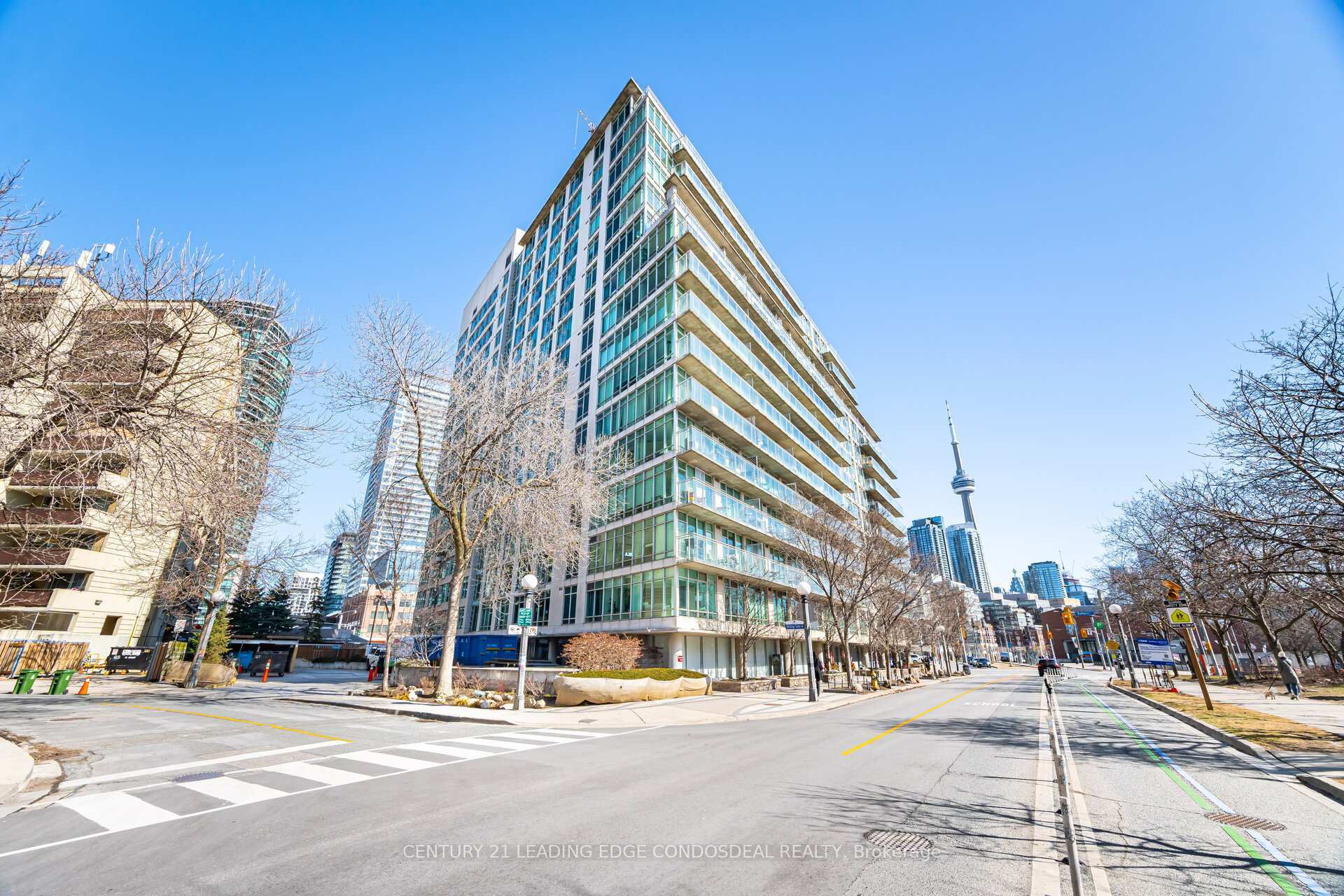 Property Photo: 650 Queens Quay W 620 ON M5V 3N2