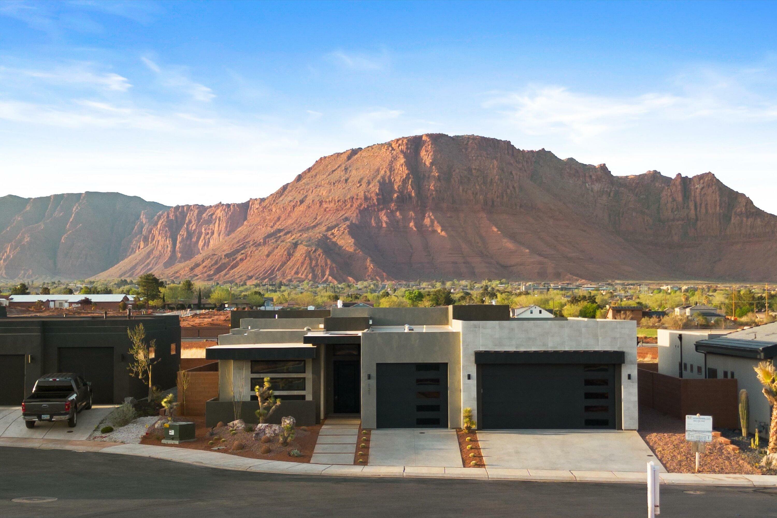 Property Photo: 121 E Terrace UT 84738