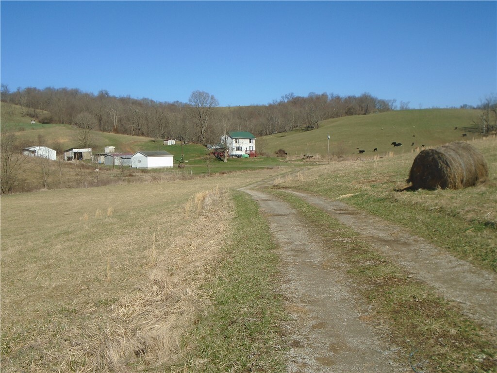 Property Photo: 329 Kovalcheck PA 15370