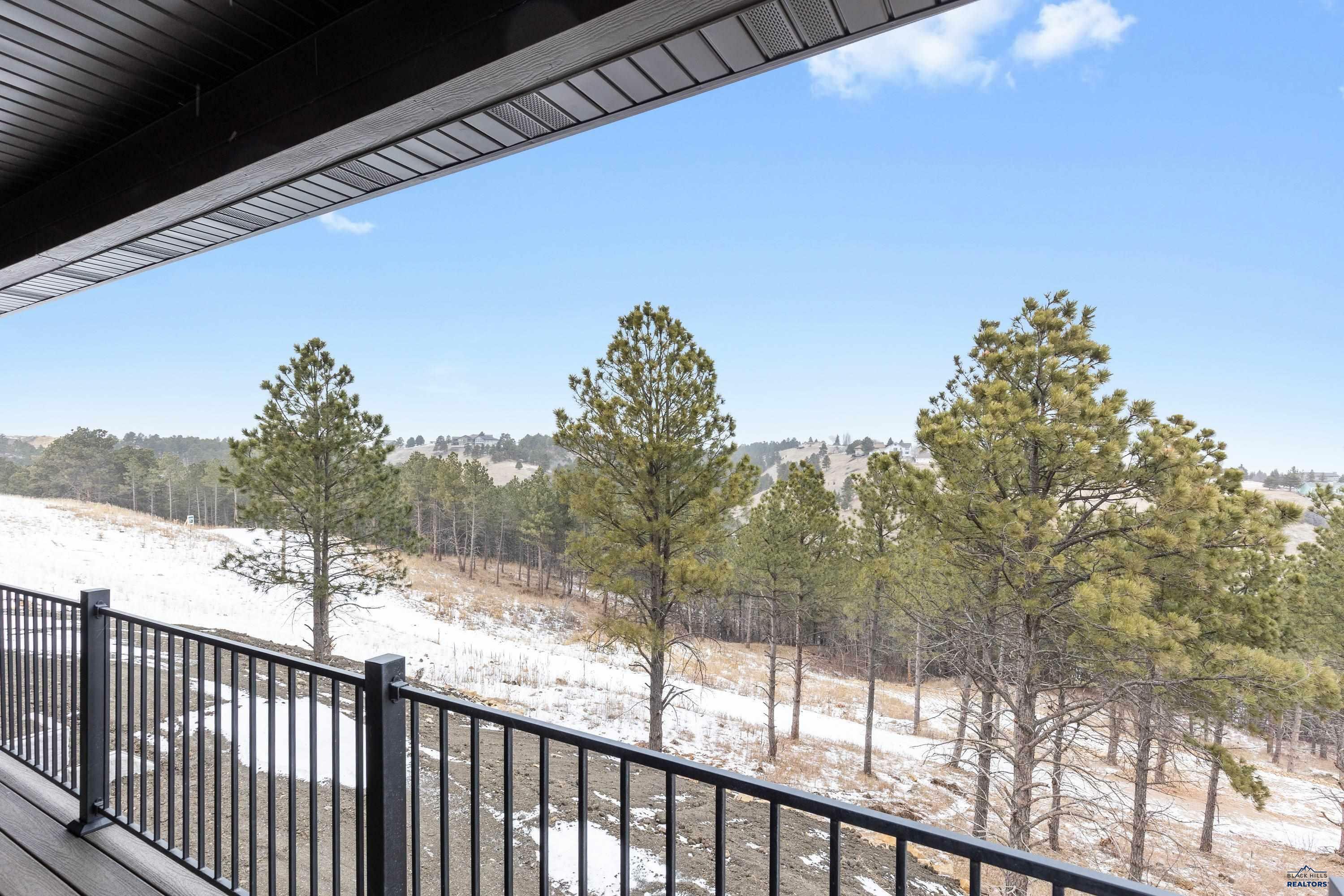 Property Photo: 1230 Pinnacle Ct SD 57701