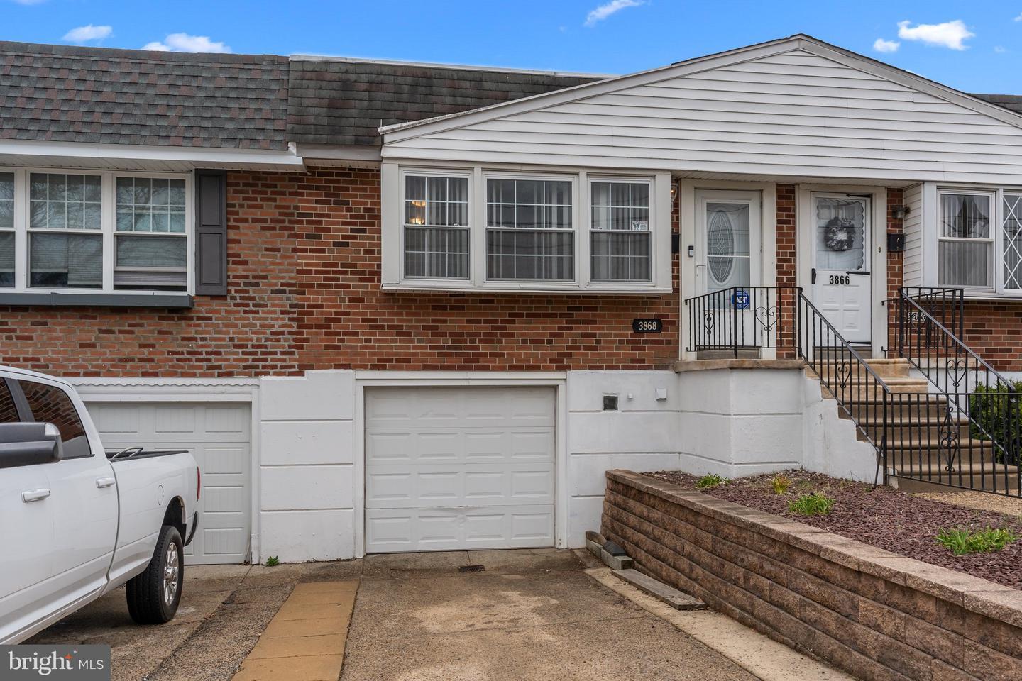 3868 Fairdale Road  Philadelphia PA 19154 photo