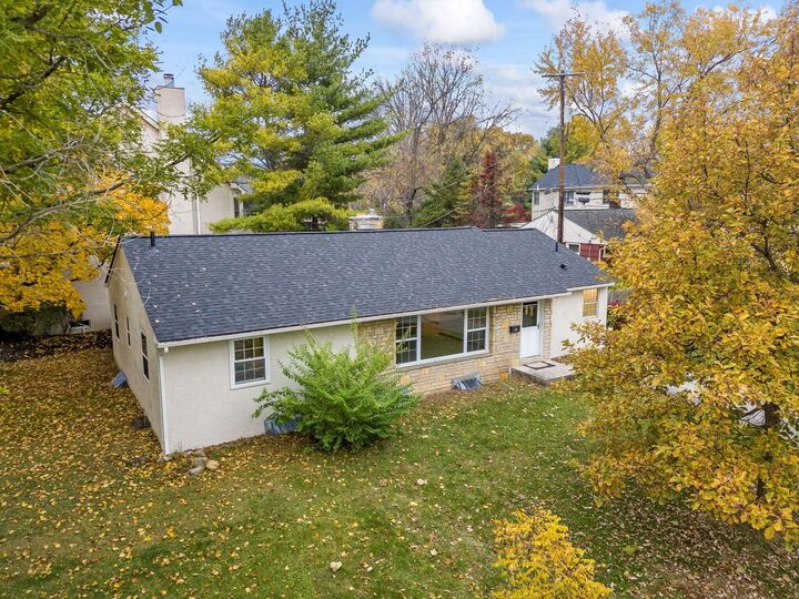 Property Photo: 3161 Avalon Road OH 43221