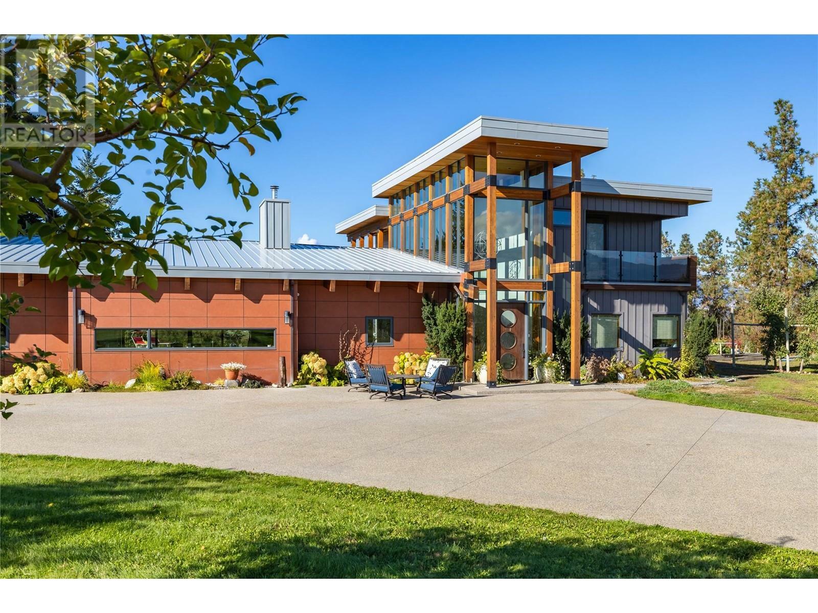Property Photo: 3194 Dunster Road BC V1W 4H4