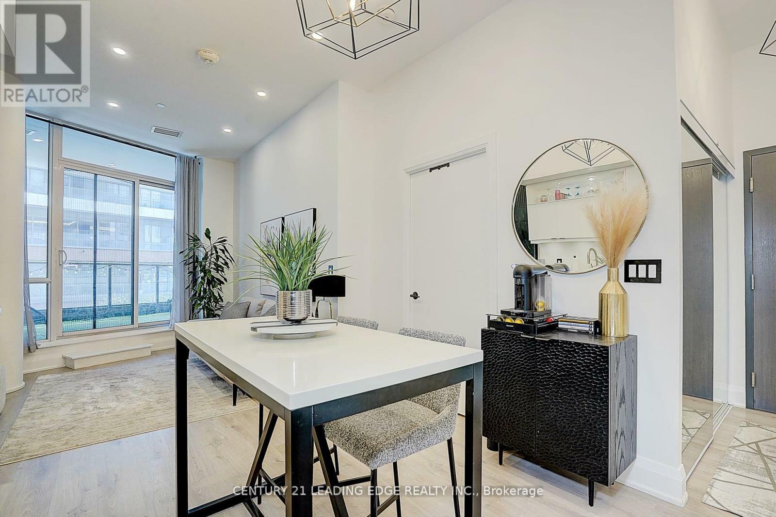Property Photo: 50 Forest Manor Road 101 ON M2J 0E3