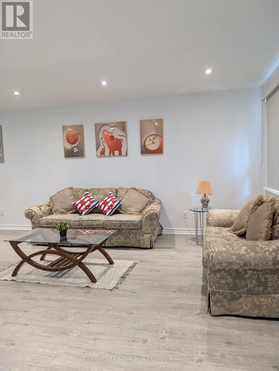 Property Photo: 100 Crockamhill Drive Main Fl ON M1S 2L1
