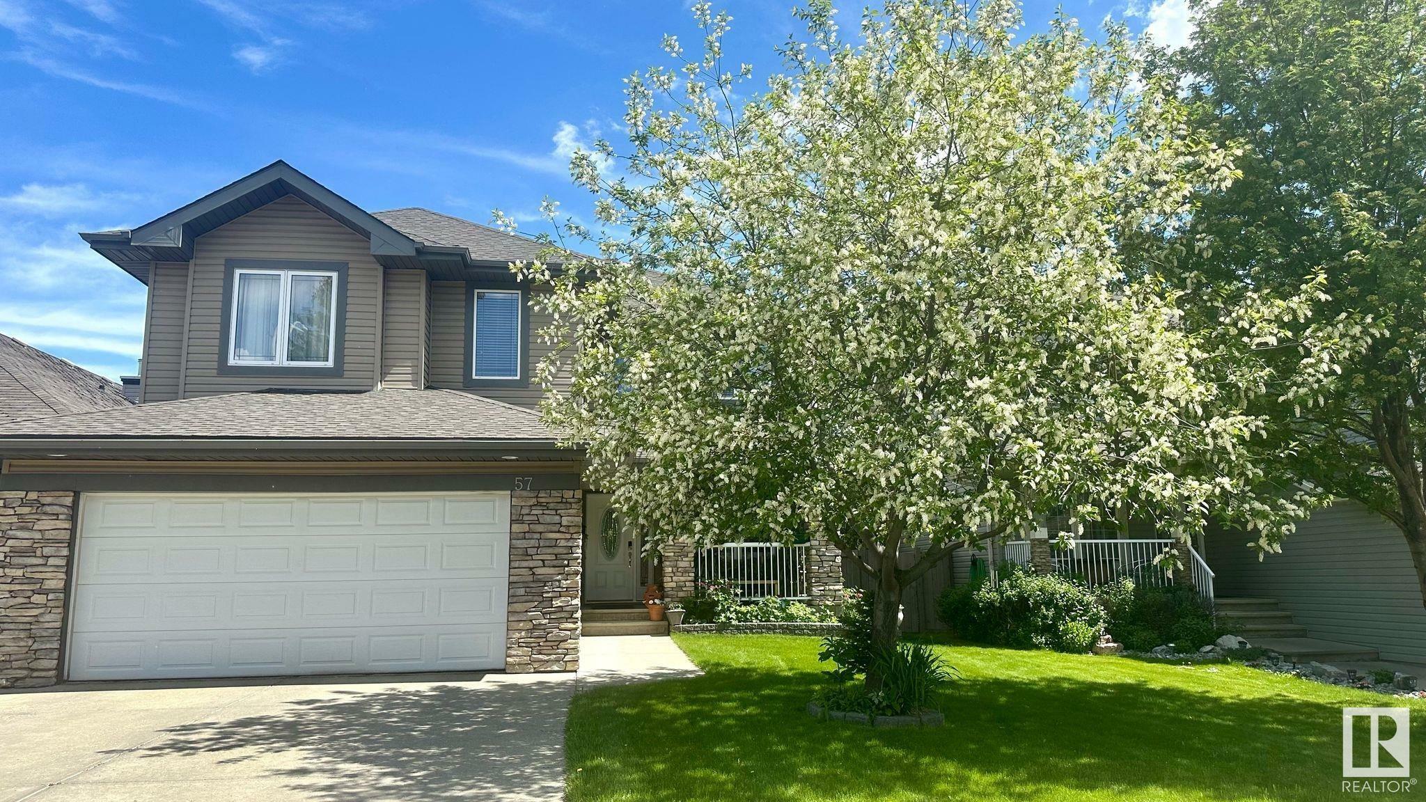 Photo de la propriété: 57 Homestead Crescent NW AB T5A 2Y1