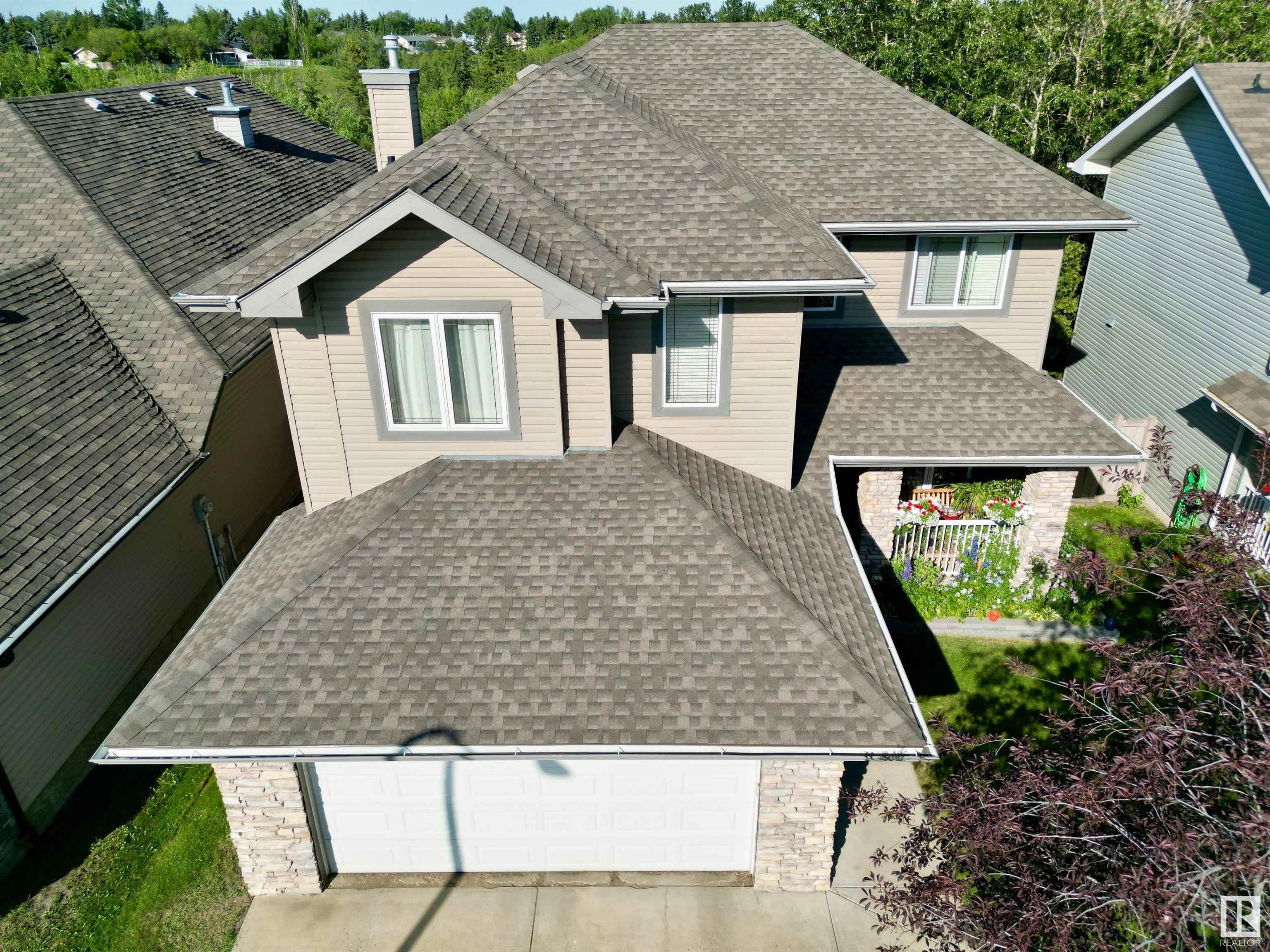 Property Photo:  57 Homestead Crescent NW  AB T5A 2Y1 