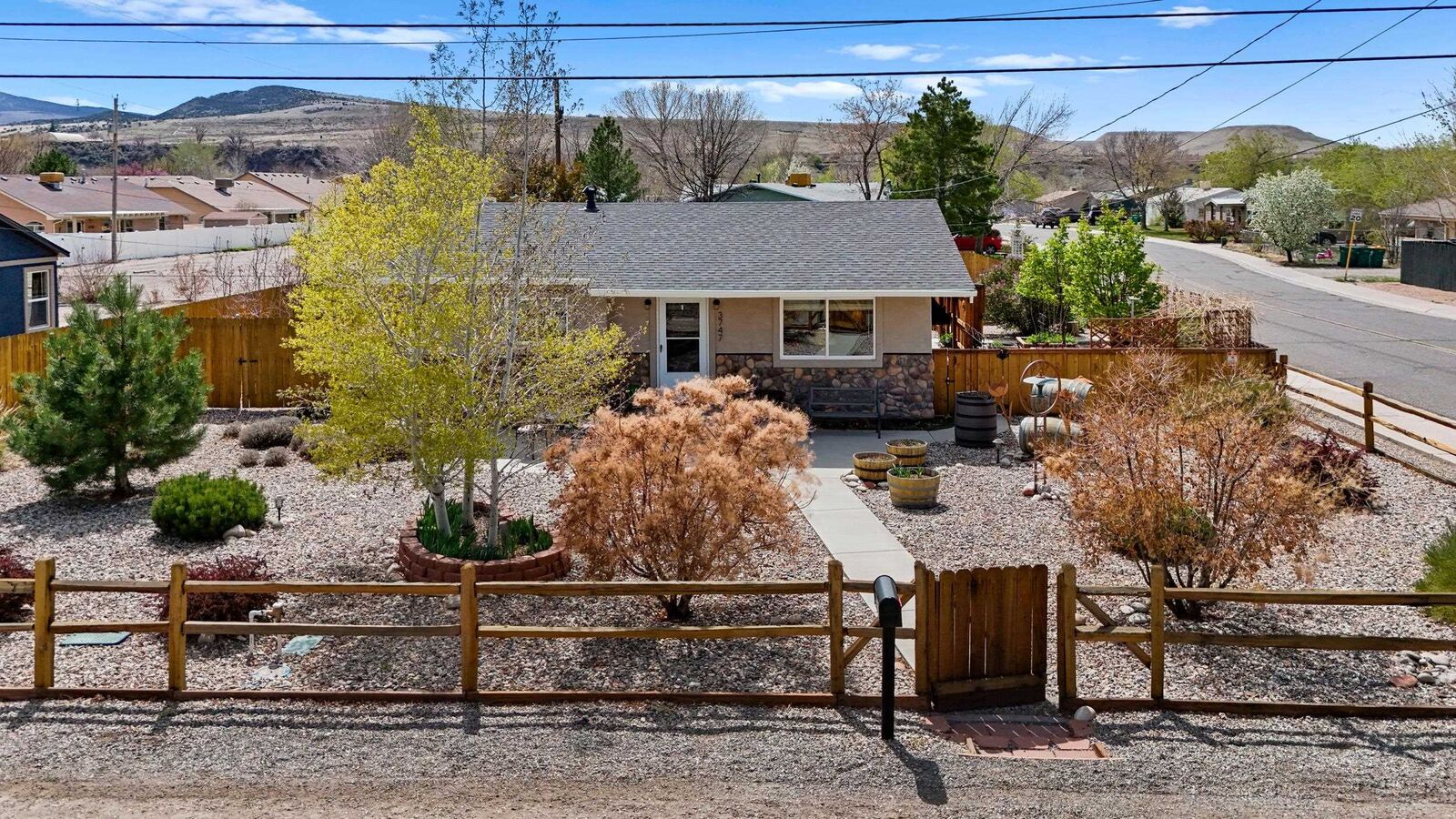 Property Photo:  3747 G Road  CO 81526 