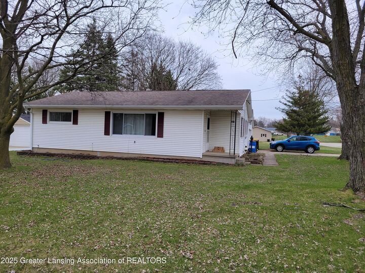 700 N Mead Street  St. Johns MI 48879 photo