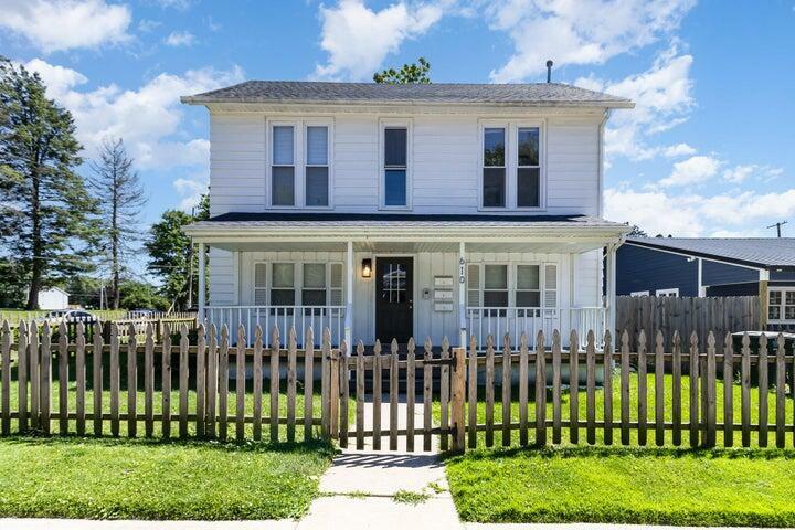 610 Union Street 2  Valparaiso IN 46383 photo