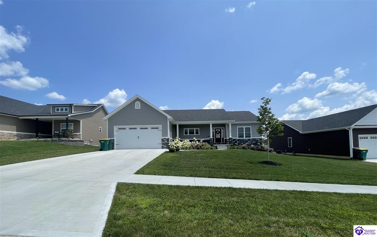 Property Photo:  107 Sunday Silence Court  KY 42701 