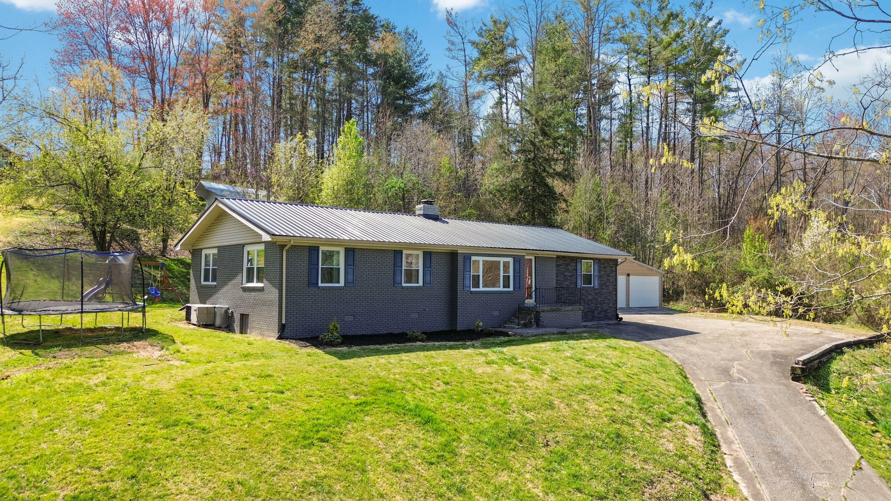 Property Photo: 245 Upper Bar Hill Road KY 40769