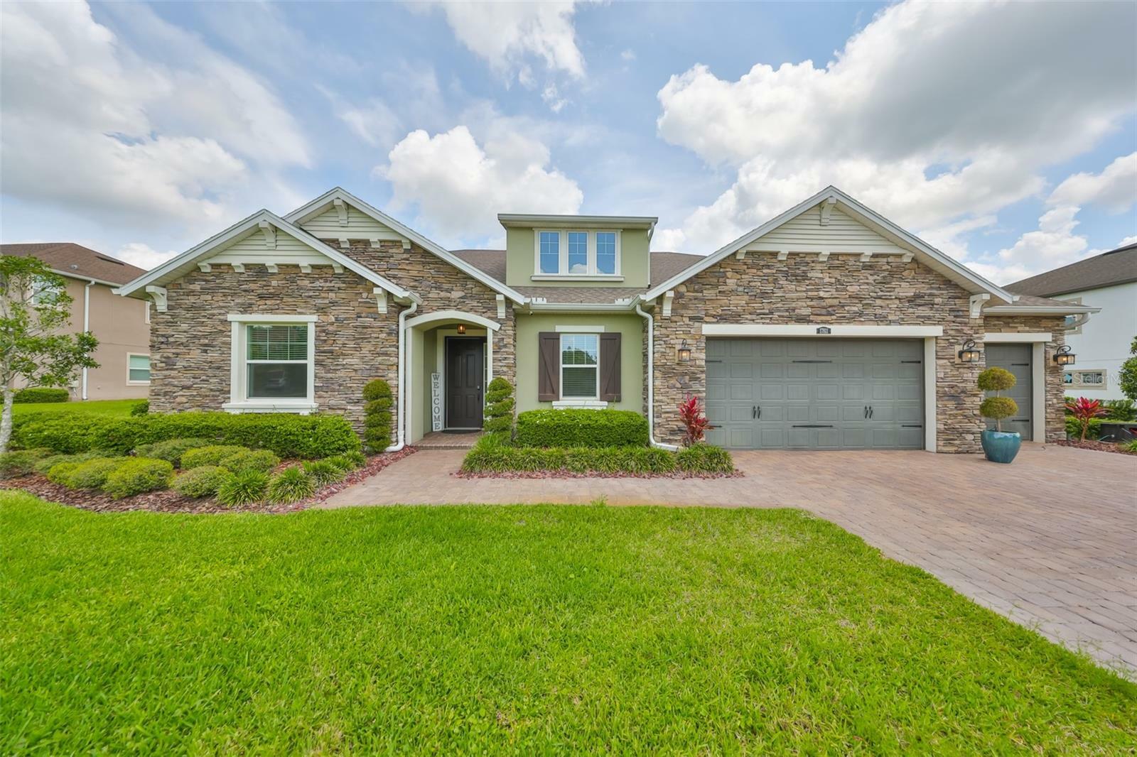 Property Photo: 17811 Newcastle Field Drive FL 33559