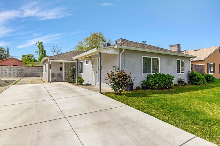 7340 25th Avenue  Sacramento CA 95820 photo